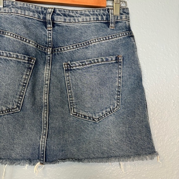 Free People We The Free Zip It Up Raw Hem Denim Mini‎ Skirt Size 27 - Picture 8 of 10